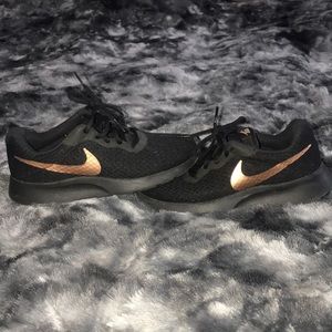 Size 7 NIKE shoes